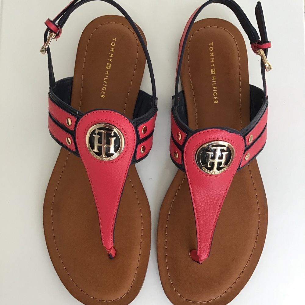 Tommy Hilfiger medium pink/navy Lavas sandals size 7 1/2